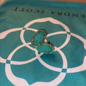 Kendra Scott Ellie Gold Stud Earrings